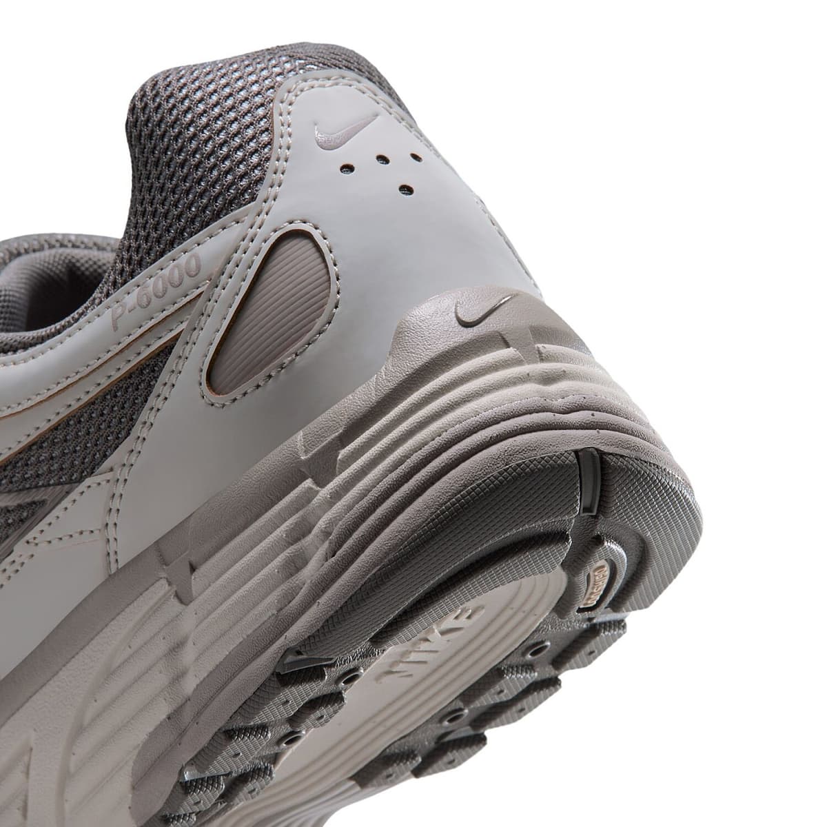 Nike P-6000 Erkek Sneaker Ayakkabı · IQ0356-001 (10/22)