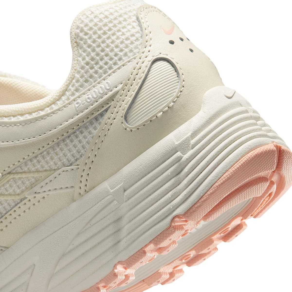 Nike P-6000 Kadın Sneaker Ayakkabı · IR1215-101 (10/20)