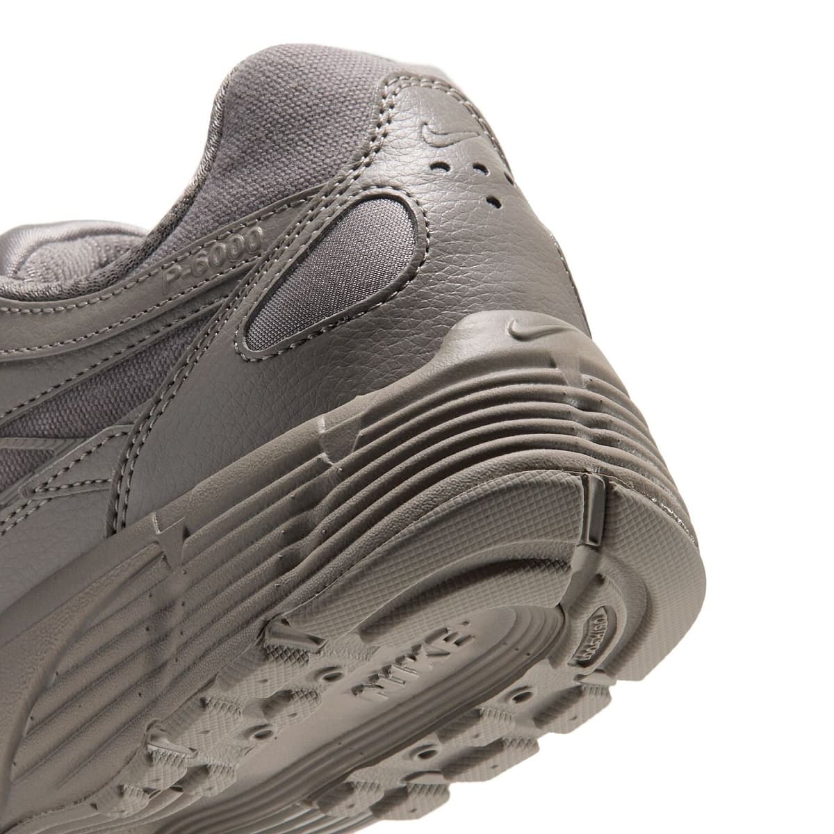 Nike P-6000 Se Kadın Sneaker Ayakkabı · IO9979-001 (10/20)