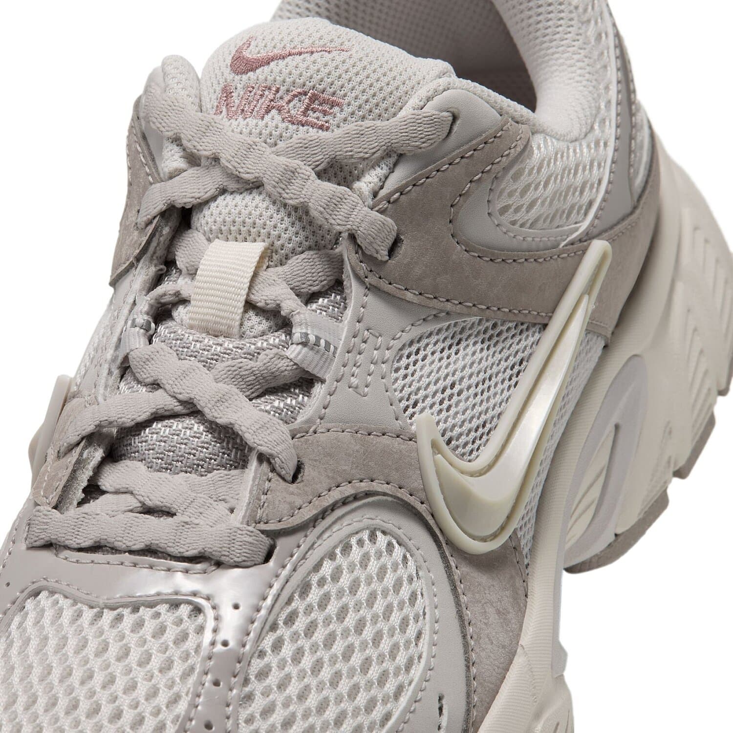 Nike V5 RNR LX Kadın Sneaker Ayakkabı — Çok Renkli · IQ6640-001 (9/10)