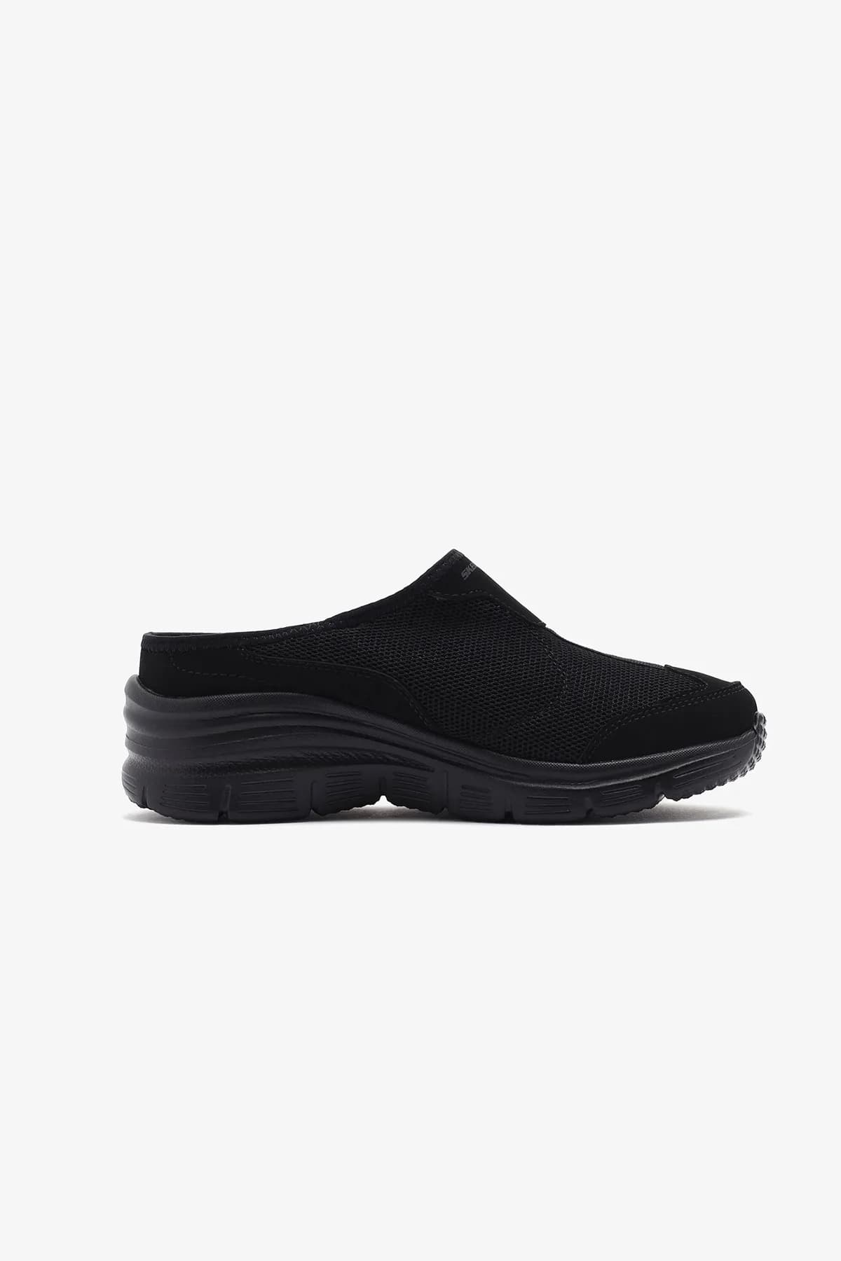 Skechers Fashion Fit Kadın Siyah Arkası Açık Spor Ayakkabı
