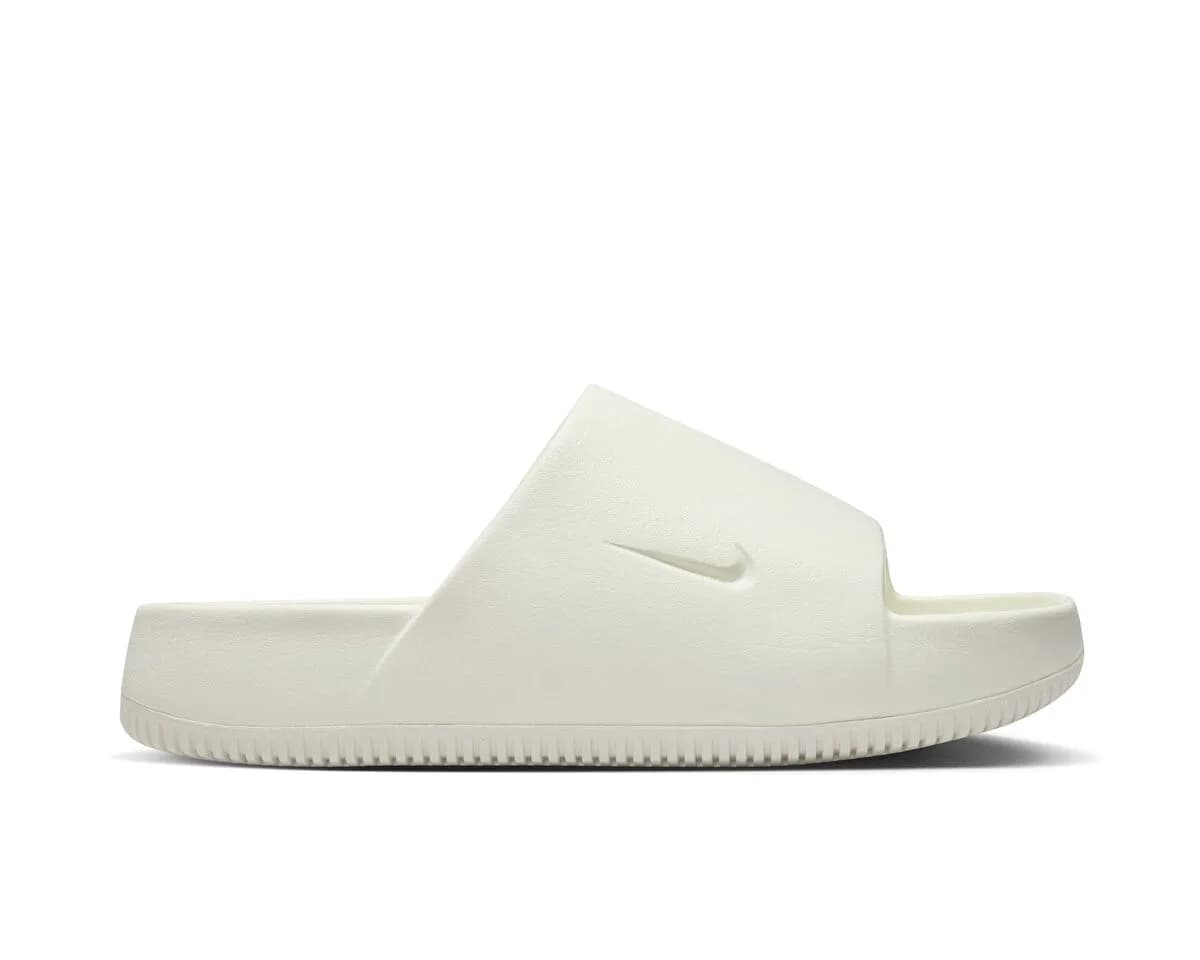 Nike CALM — Çok Renkli
