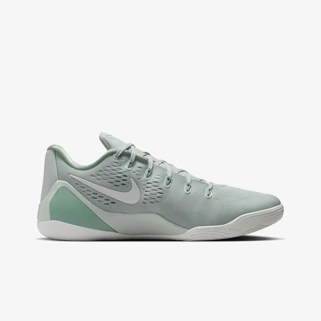Kobe 9 Elite Low EM Protro 'Light Silver Steam'
