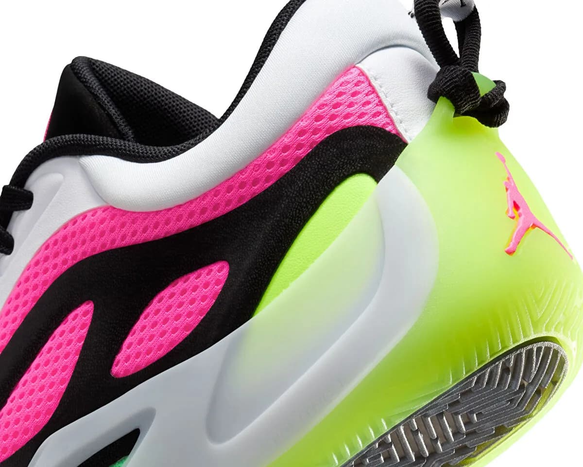 Nike WMNS JORDAN HEIR SERIES 2 — Çok Renkli · HV4417-101 (7/9)