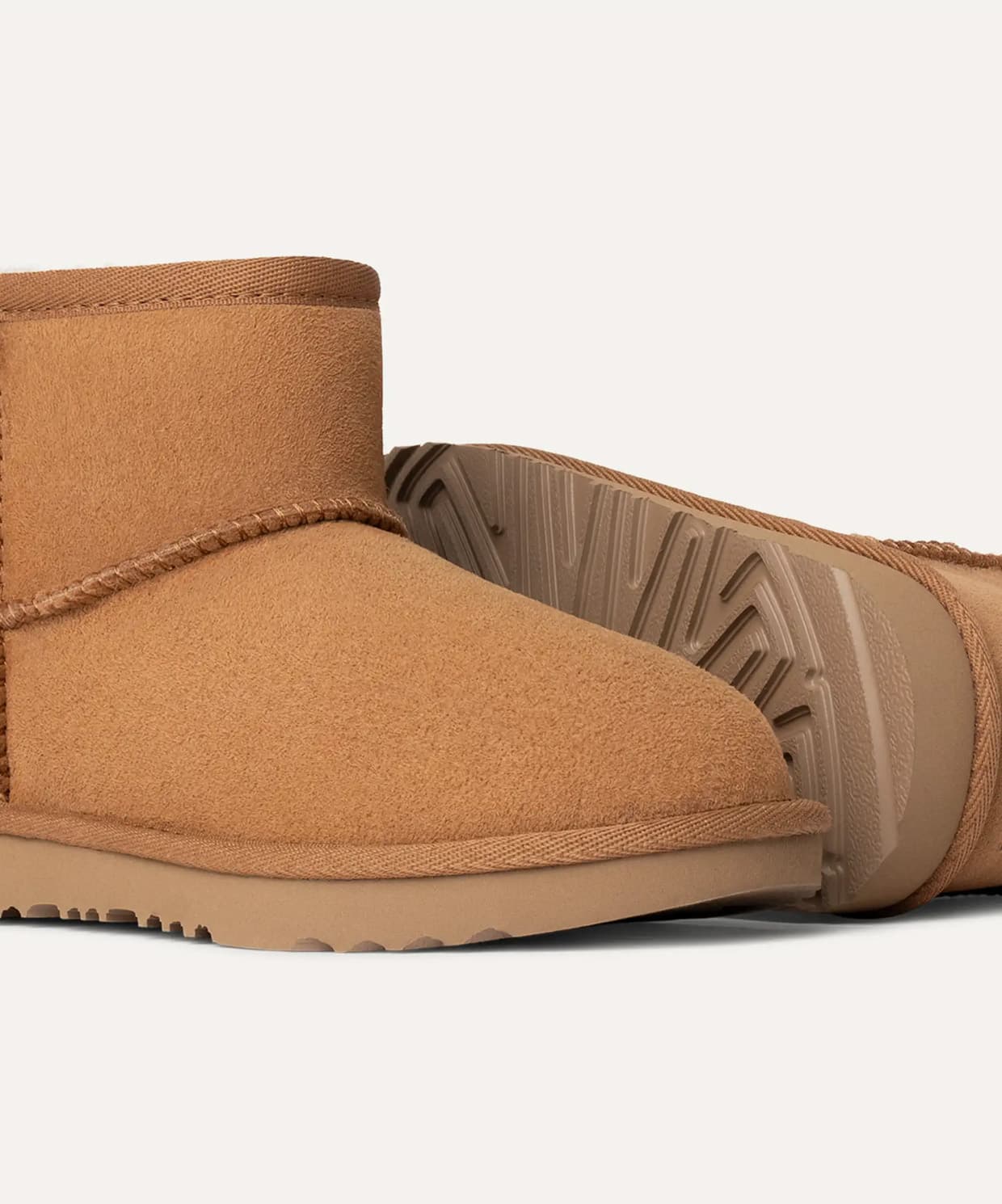 UGG Classic Mini II · 1017715K-CHE (4/6)