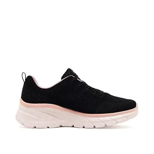 Skechers Kadın Fashion Fit Ayakkabı Siyah
