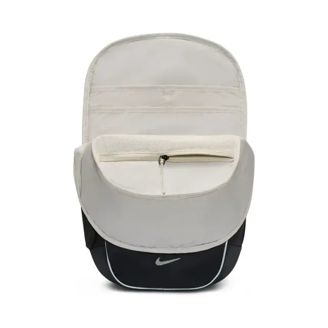 Nike Nsw Commute Backpack Reflective Siyah Sırt Çantası — görsel 4 · IQ1281-010 (4/12)