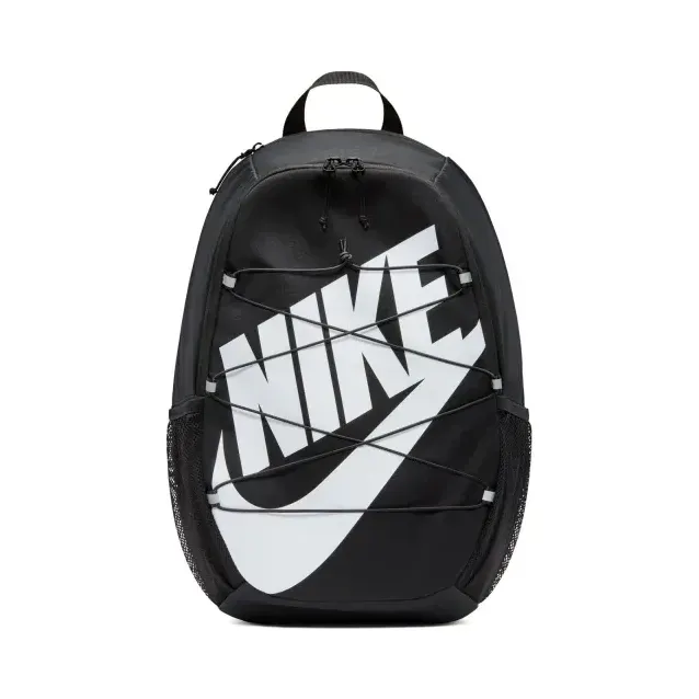 Nike Heritage Sweep Backpack Siyah Sırt Çantası önden görünüm · IO8733-010