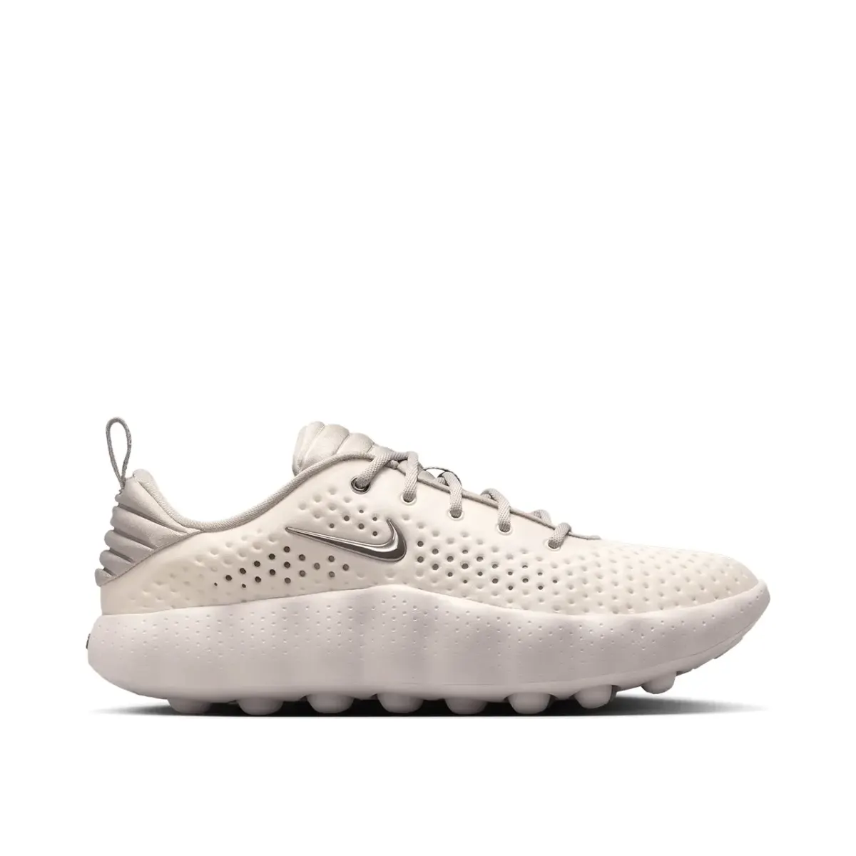 Nike Mind 002 · HQ4308-004 (2/10)